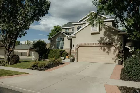 Exterior - 557 S 700 E, Orem, UT 84097 photo 2 of 13