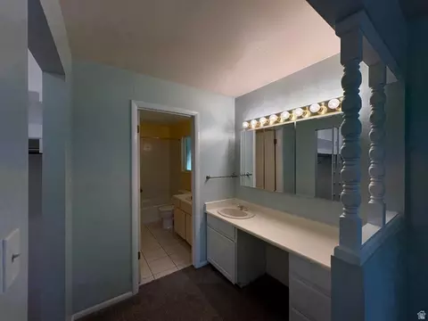 Bath - 595 E Meadowlark Rd, Orem, UT 84097 photo 4 of 5