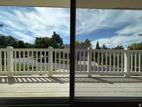 Exterior - 595 E Meadowlark Rd, Orem, UT 84097 photo 5 of 6