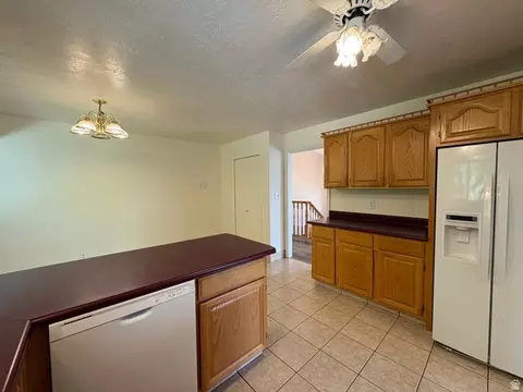 Kitchen - 595 E Meadowlark Rd, Orem, UT 84097 photo 7 of 7