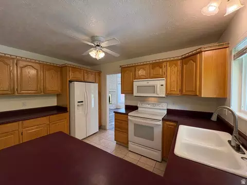 Kitchen - 595 E Meadowlark Rd, Orem, UT 84097 photo 1 of 7