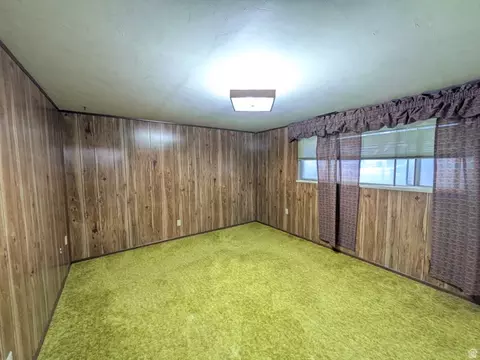 Bedroom - 1413 S David Dr W, Syracuse, UT 84075 photo 6 of 9