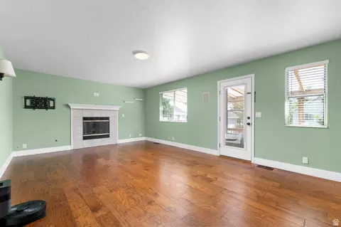Living - 1084 E 1525 N, Layton, UT 84040 photo 2 of 4