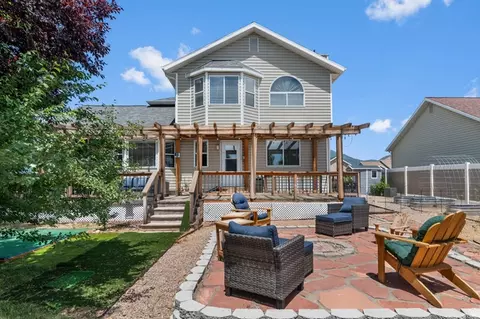 Exterior - 1084 E 1525 N, Layton, UT 84040 photo 5 of 7