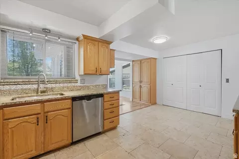 Kitchen - 392 E Perrine Dr, Midvale, UT 84047 photo 3 of 3