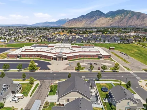 View/Area - 877 S Yarrow Dr W, Mapleton, UT 84664 photo 3 of 6