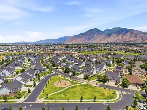 View/Area - 877 S Yarrow Dr W, Mapleton, UT 84664 photo 5 of 6