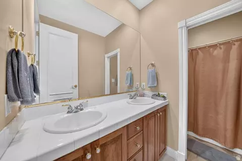 767 E Draper View Rd S, Draper, UT 84020 photo 32
