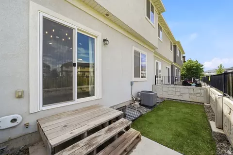 704 N 2560 E, Spanish Fork, UT 84660 photo 28