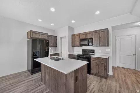704 N 2560 E, Spanish Fork, UT 84660 photo 7