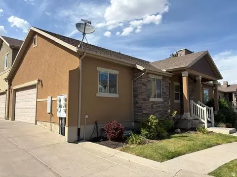 3847 E Cunninghill Dr E, Eagle Mountain, UT 84005 photo 2