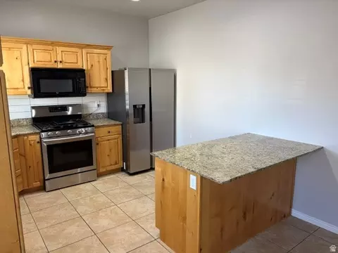 3847 E Cunninghill Dr E, Eagle Mountain, UT 84005 photo 7