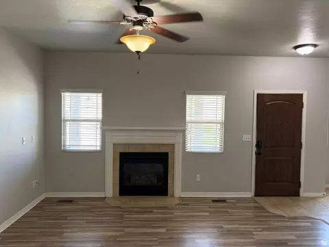 3847 E Cunninghill Dr E, Eagle Mountain, UT 84005 photo 5