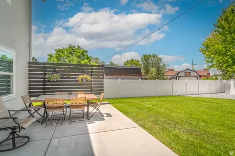 Exterior - 170 W Dawson S, Layton, UT 84041 photo 5 of 8