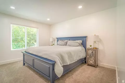 Bedroom - 170 W Dawson S, Layton, UT 84041 photo 1 of 3