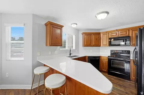Kitchen - 116 E Resaca Dr S # F6, Sandy, UT 84070 photo 1 of 4