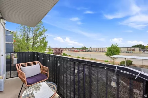Exterior - 116 E Resaca Dr S # F6, Sandy, UT 84070 photo 5 of 9