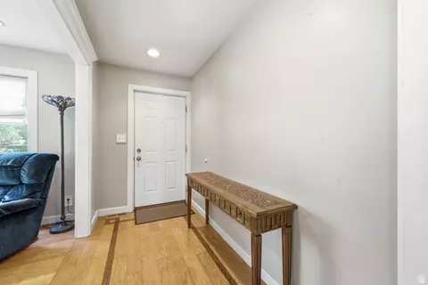 Entry Way - 310 E 600 S, Centerville, UT 84014 photo 2 of 2