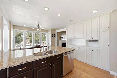 Kitchen - 310 E 600 S, Centerville, UT 84014 photo 4 of 4