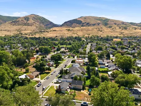 View/Area - 310 E 600 S, Centerville, UT 84014 photo 5 of 5