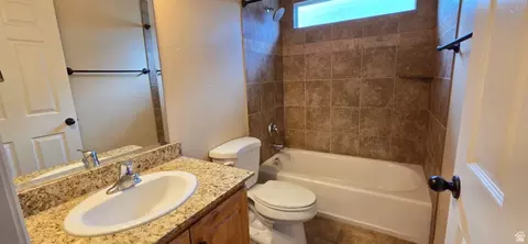 3857 E Cunninghill Dr, Eagle Mountain, UT 84005 photo 11