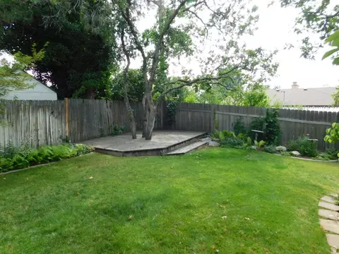 Exterior - 2148 S Carolyn Way, Bountiful, UT 84010 photo 4 of 14