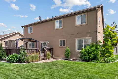 Exterior - 3781 E Pinehurst Dr, Eagle Mountain, UT 84005 photo 5 of 12