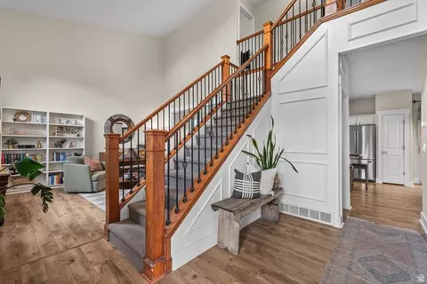 Entry Way - 3781 E Pinehurst Dr, Eagle Mountain, UT 84005 photo 2 of 4