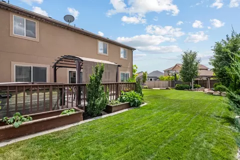 Exterior - 3781 E Pinehurst Dr, Eagle Mountain, UT 84005 photo 8 of 12