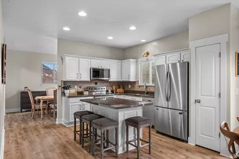 Kitchen - 3781 E Pinehurst Dr, Eagle Mountain, UT 84005 photo 1 of 4