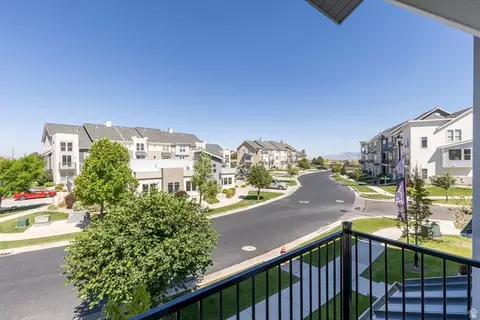 Exterior - 1056 S 2740 E, Spanish Fork, UT 84660 photo 3 of 10