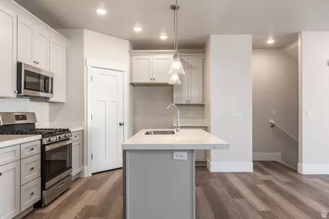 Kitchen - 1056 S 2740 E, Spanish Fork, UT 84660 photo 2 of 6