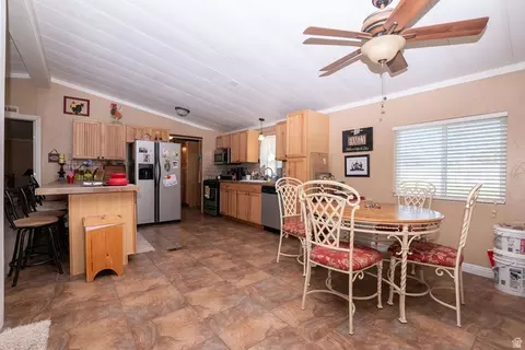 Dining - 855 E 300 N, Beaver, UT 84713 photo 1 of 1