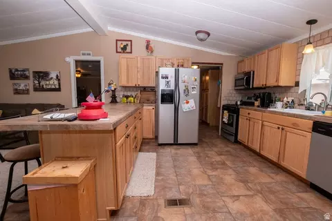 Kitchen - 855 E 300 N, Beaver, UT 84713 photo 2 of 2