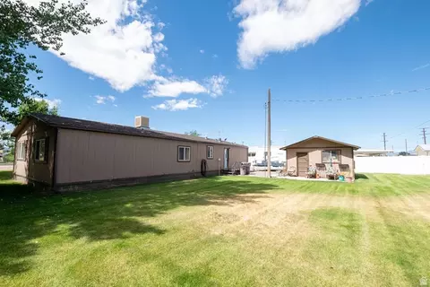Exterior - 855 E 300 N, Beaver, UT 84713 photo 4 of 12