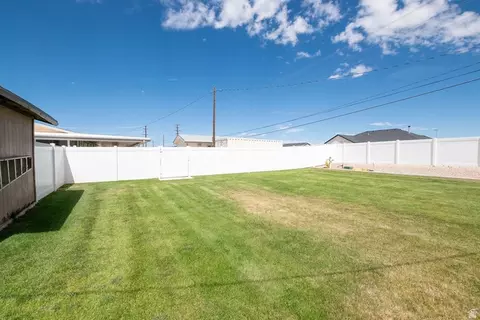 Exterior - 855 E 300 N, Beaver, UT 84713 photo 6 of 12