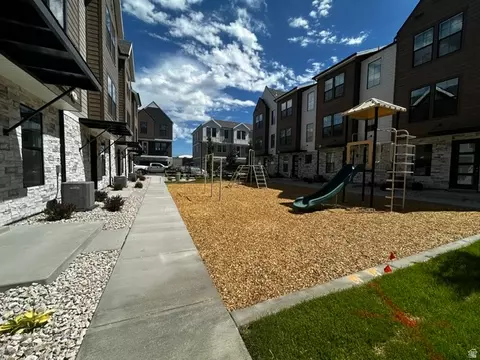 Exterior - 7331 S Sideline Ln W #58, Midvale, UT 84047 photo 5 of 6
