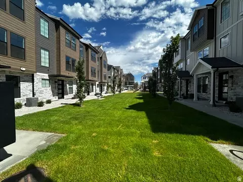 Exterior - 7331 S Sideline Ln W #58, Midvale, UT 84047 photo 6 of 6