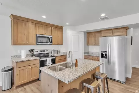 Kitchen - 45 E 970 N, Santaquin, UT 84655 photo 2 of 2