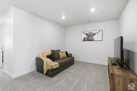 1166 W Early Light Way, Bluffdale, UT 84065
