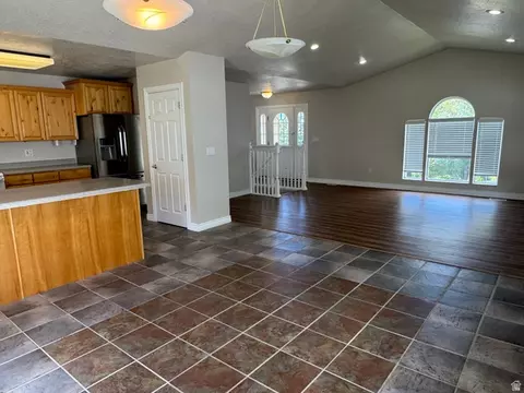 88 Canterbury Ln, Logan, UT 84321 photo 4