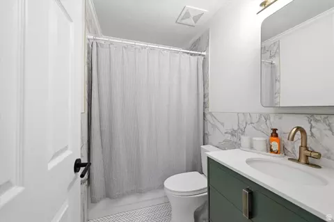 Bath - 8889 S Silverstone Way, Sandy, UT 84093 photo 1 of 2