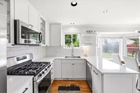 Kitchen - 8889 S Silverstone Way, Sandy, UT 84093 photo 1 of 2