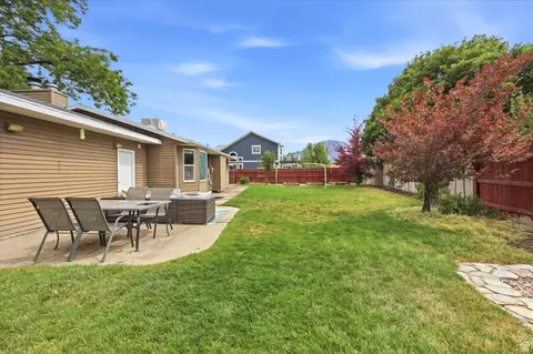Exterior - 8889 S Silverstone Way, Sandy, UT 84093 photo 3 of 6