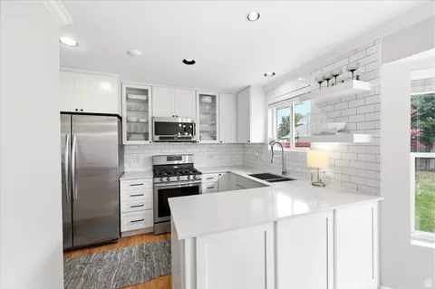 Kitchen - 8889 S Silverstone Way, Sandy, UT 84093 photo 2 of 2
