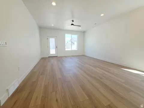 2946 N Devon Dr #248, Plain City, UT 84404 photo 8