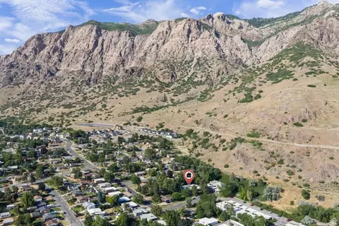 View/Area - 1565 E 775 S #8, Ogden, UT 84404 photo 8 of 11