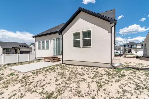 Exterior - 1389 N 1440 E #1, Payson, UT 84651 photo 5 of 5