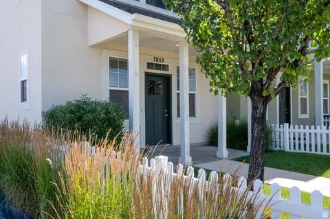 7852 S 5440 W, West Jordan, UT 84081