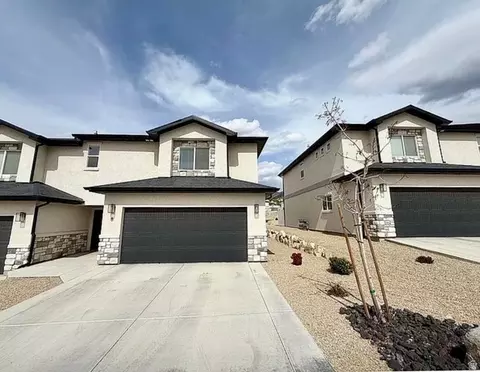 668 E Fiddlers Cove Dr #8, Cedar City, UT 84721